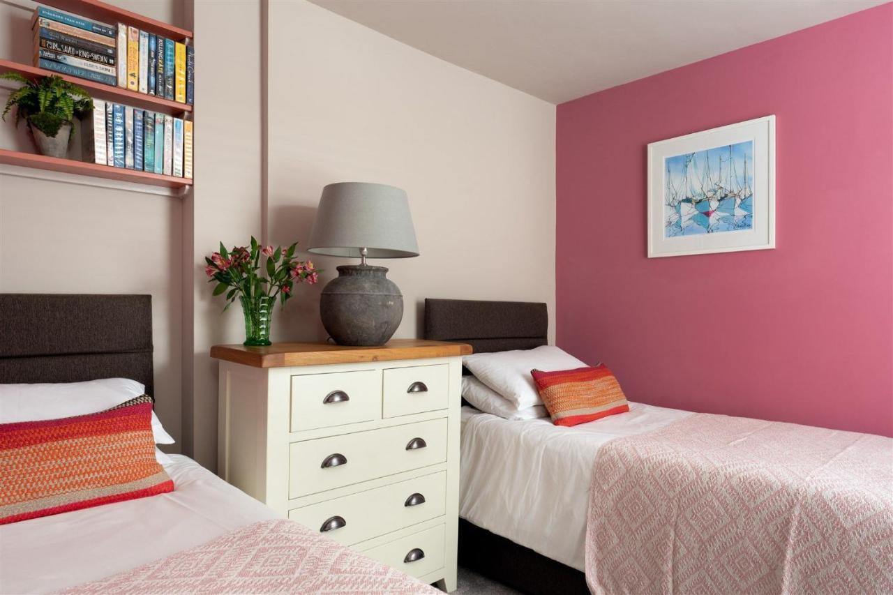 Gulls Rest - Charming Cottage In The Heart Of Historic Dartmouth Exterior photo